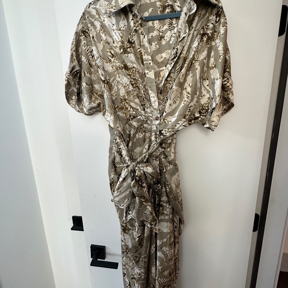MABLE- SILKY WAIST TIE DRESS